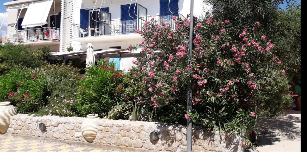 Vikos Beach Apartments Paralia Irion Екстериор снимка